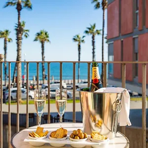 barceloneta-suite-1.catalonia-hotels.com/